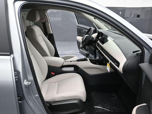 Solar Silver Metallic 2026 Honda HR-V LX