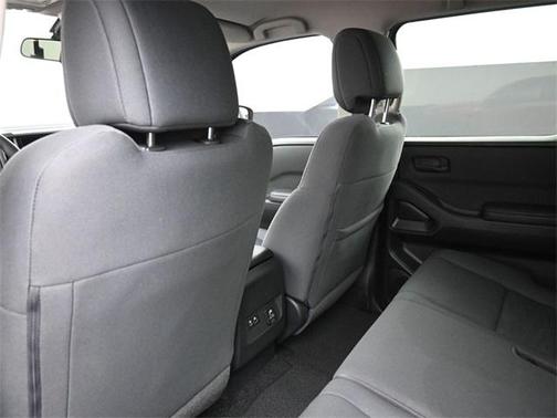 2025 Nissan Frontier S