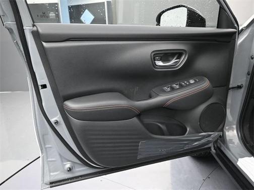 2026 Honda HR-V 2WD Sport