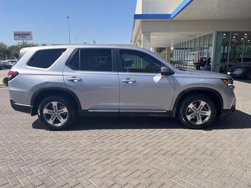 2023 Honda Pilot AWD EX-L 7 Passenger