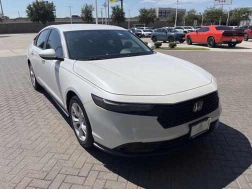 2025 Honda Accord LX 1.5T