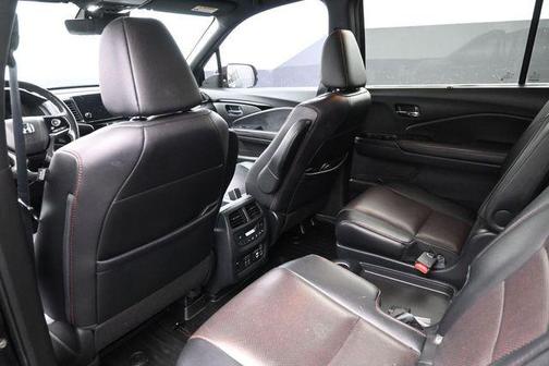 Crystal Black Pearl 2020 Honda Pilot AWD Black Edition
