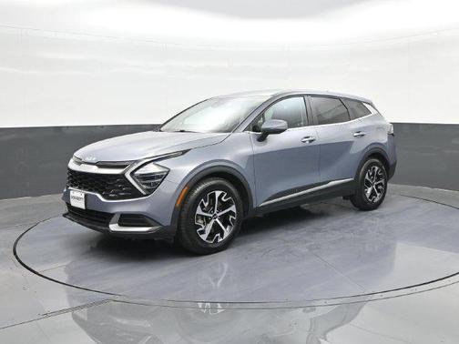 Everlasting Silver 2025 Kia Sportage EX