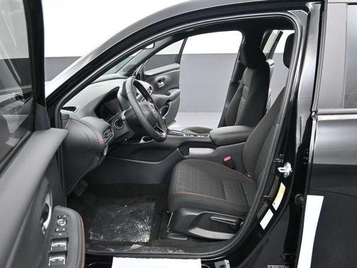 Crystal Black Pearl 2026 Honda HR-V AWD Sport