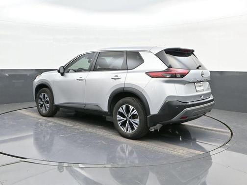 Brilliant Silver Metallic 2022 Nissan Rogue SV
