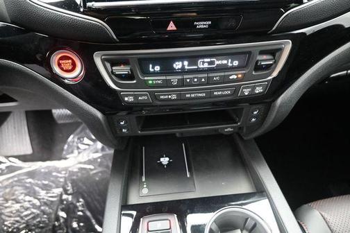 Nh-731p/Crystal Bl 2026 Honda Ridgeline Black