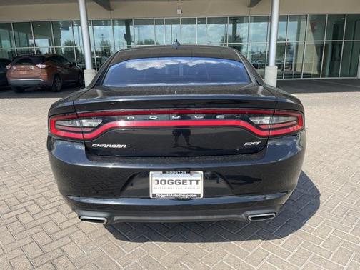 2015 Dodge Charger SXT