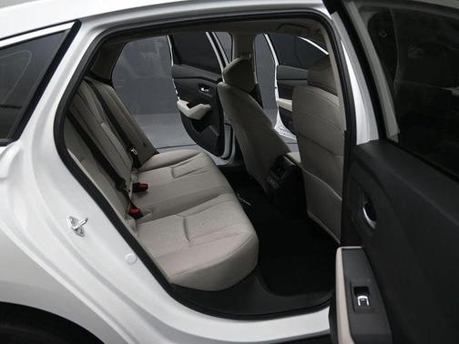 Platinum White Pearl 2025 Honda Accord LX 1.5T