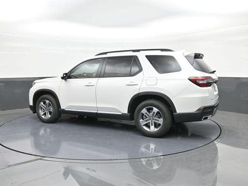 Platinum White Pearl 2026 Honda Pilot EX-L