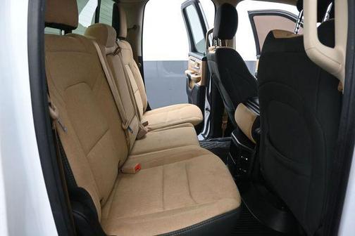Bright White Clearcoat 2020 RAM 1500 Big Horn/Lone Star