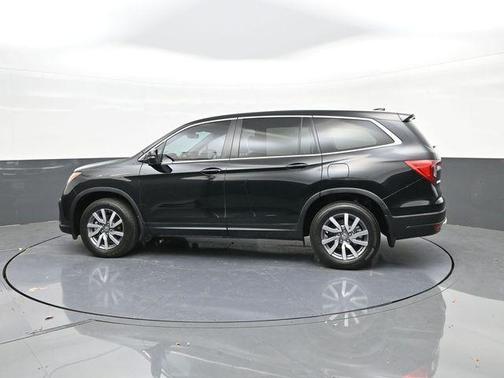 Crystal Black Pearl 2022 Honda Pilot 2WD EX-L
