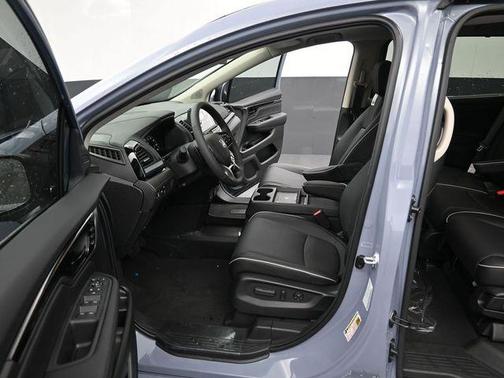 Sonic Gray Pearl 2026 Honda Odyssey Elite