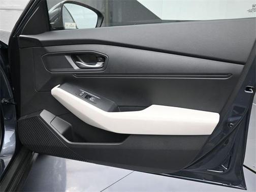 2025 Honda Accord LX 1.5T