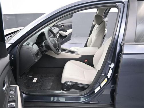 2025 Honda Accord LX 1.5T