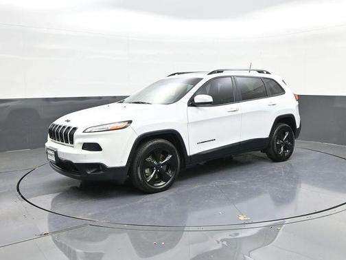 Bright White Clearcoat 2018 Jeep Cherokee Limited