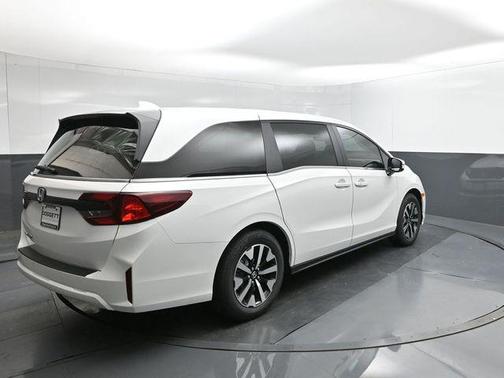 Platinum White Pearl 2026 Honda Odyssey EX-L