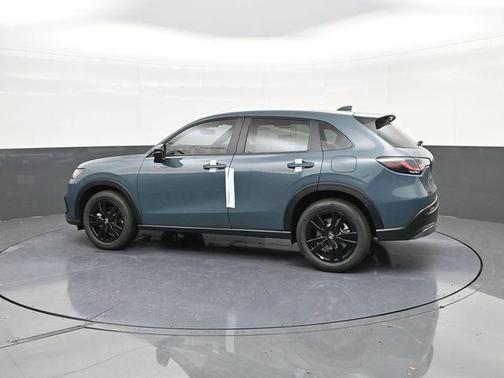 Nordic Forest Pearl 2026 Honda HR-V AWD Sport