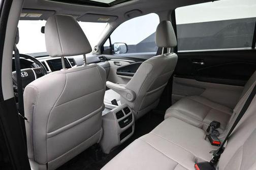 Crystal Black Pearl 2018 Honda Pilot EX-L