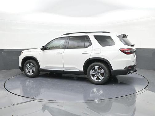 Platinum White Pearl 2026 Honda Pilot EX-L