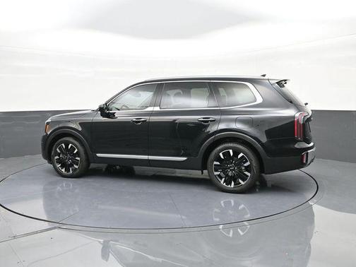 Ebony Black 2024 Kia Telluride SX