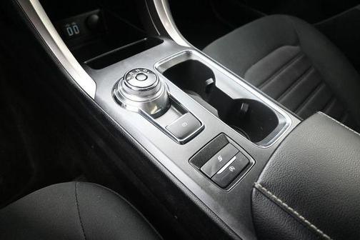 AGATE BLACK 2020 Ford Fusion SE