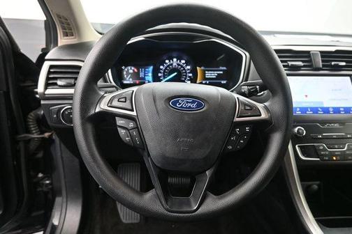 AGATE BLACK 2020 Ford Fusion SE