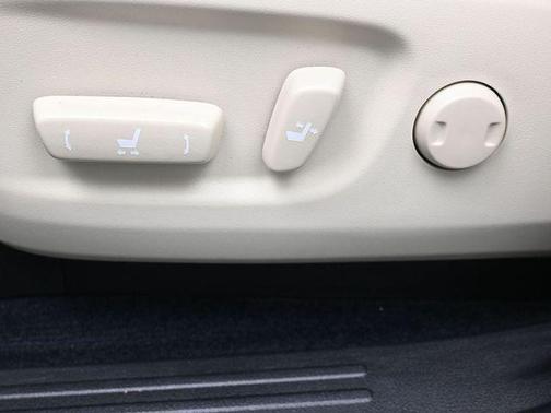 Atomic Silver 2021 Lexus GX 460 Premium