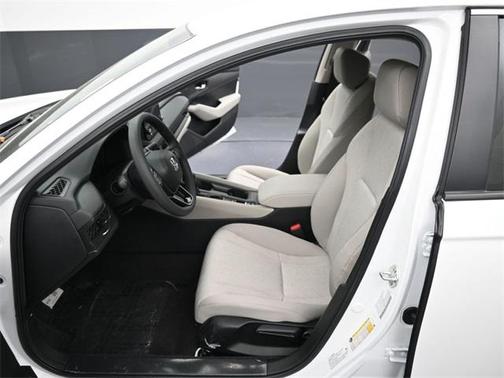 2025 Honda Accord LX 1.5T