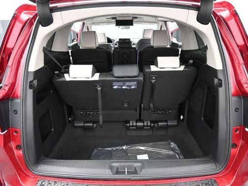 Radiant Red Metallic II 2026 Honda Odyssey Elite