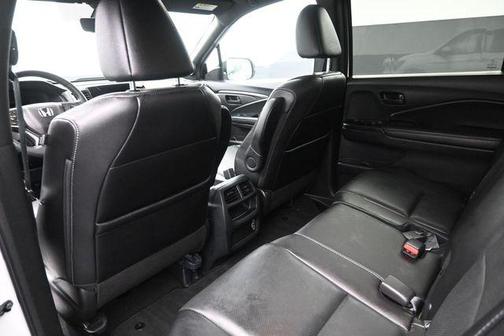 Platinum White Pearl 2023 Honda Passport AWD EX-L