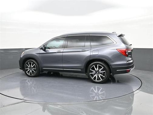 2022 Honda Pilot Touring 8-Passenger