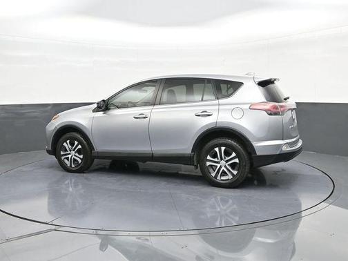 Silver Sky Metallic 2018 Toyota RAV4 LE