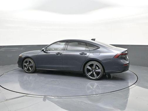 Meteorite Gray Metallic 2026 Honda Accord SE