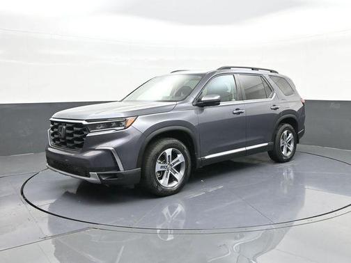 Crystal Black Pearl 2023 Honda Pilot 2WD EX-L 8 Passenger