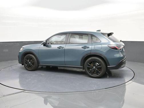 Nordic Forest Pearl 2026 Honda HR-V 2WD Sport