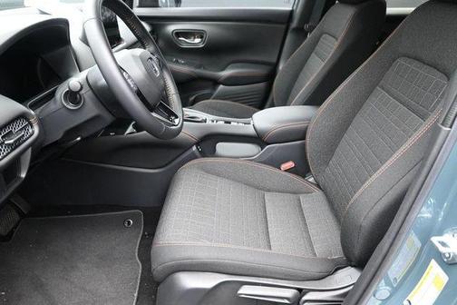 Nordic Forest Pearl 2026 Honda HR-V 2WD Sport