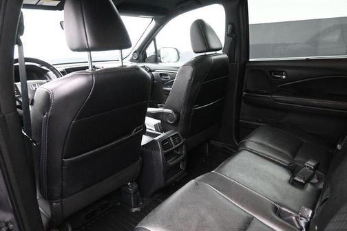 Modern Steel Metallic 2019 Honda Passport EX-L
