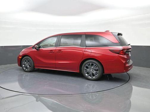 Radiant Red Metallic II 2026 Honda Odyssey Touring