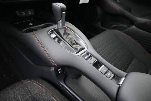 Platinum White Pearl 2027 Honda HR-V Sport