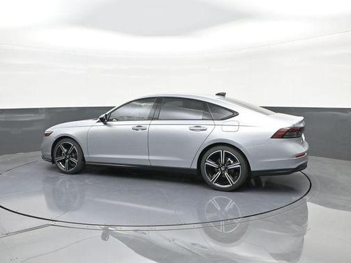 Solar Silver Metallic 2026 Honda Accord SE