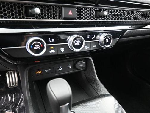 Platinum White Pearl 2026 Honda Civic Sport