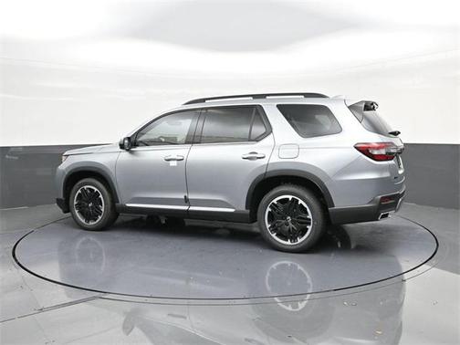 2026 Honda Pilot Touring 8-Passenger