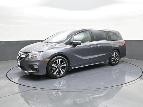 Gray 2018 Honda Odyssey Elite