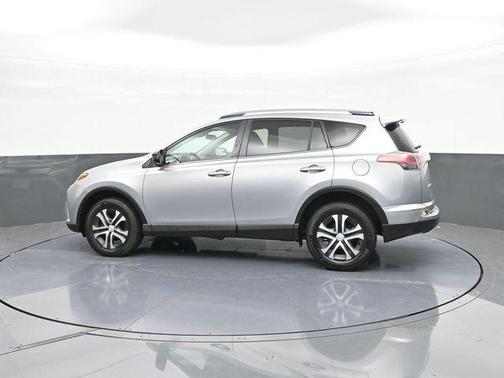 Silver Sky Metallic 2018 Toyota RAV4 LE