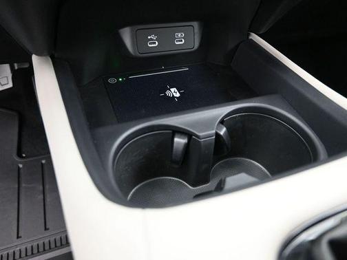 Solar Silver Metallic 2026 Honda HR-V LX