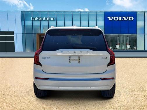 2026 Volvo XC90 B6 Ultra 7-Seater