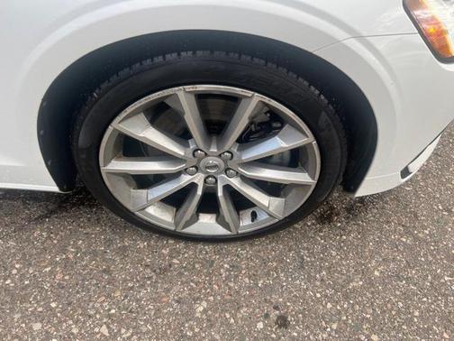 2021 Volvo S60 T6 Momentum