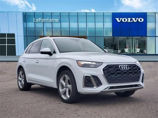 2022 Audi Q5 45 S line quattro Premium