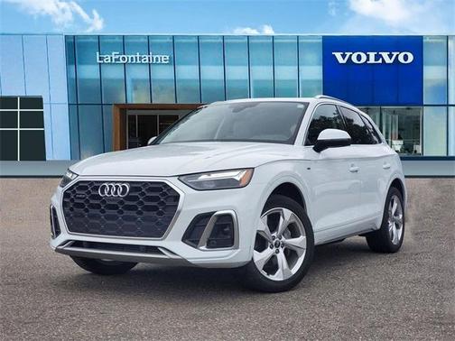 2022 Audi Q5 45 S line quattro Premium