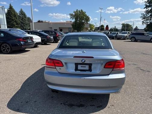 2010 BMW 328 i